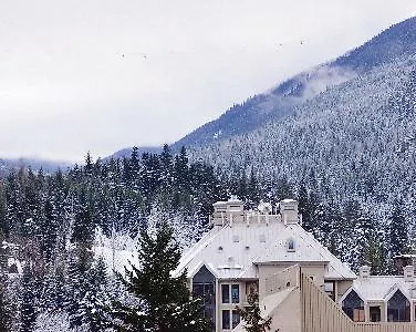Hotel Pan Pacific Whistler Mountainside