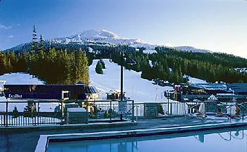 Pan Pacific Whistler Mountainside Hotel